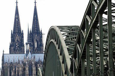 Eulenspiegel Cologne Cathedral __ Aspect Ratio 